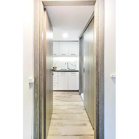 Ionian Citizen Atelier * Corfu (city)